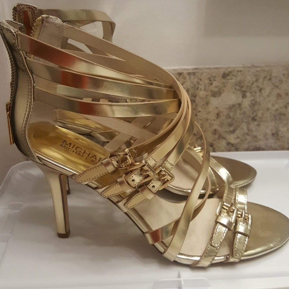 Michael kors gold heels